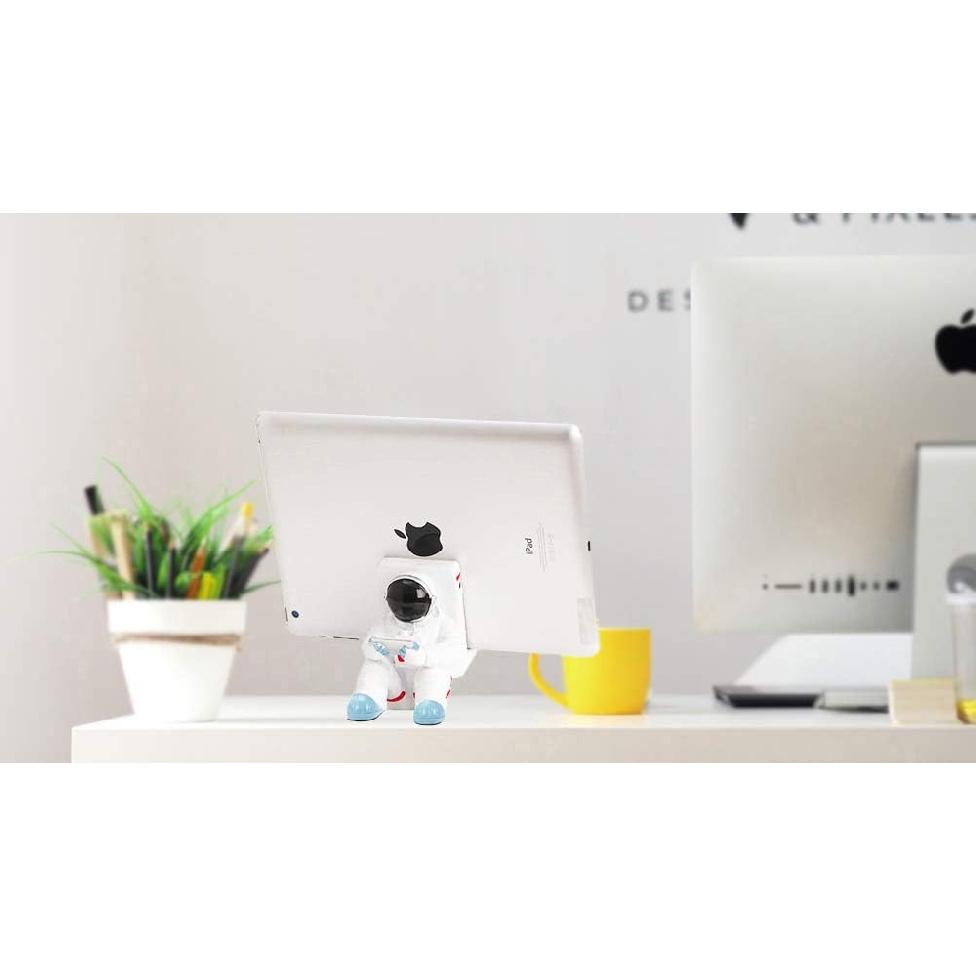 Phone Holder for Desk, Creative Astronaut Cell Phone Stand Tablets Phone Holder Phone Supporter for iPhone, Ipad, Samsung Phone (A)