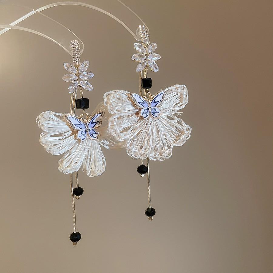 Diamond-set pearl petals fringed earrings stud earrings temperament fashionable and versatile design earrings