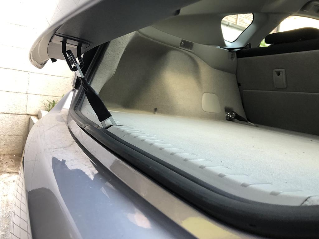 Higher Fly Car Door Car Door Interior Rear Door Bone Door Car Convenient Protects Your Car from Storage Bag Easy Universal Black Stopper, Lock,