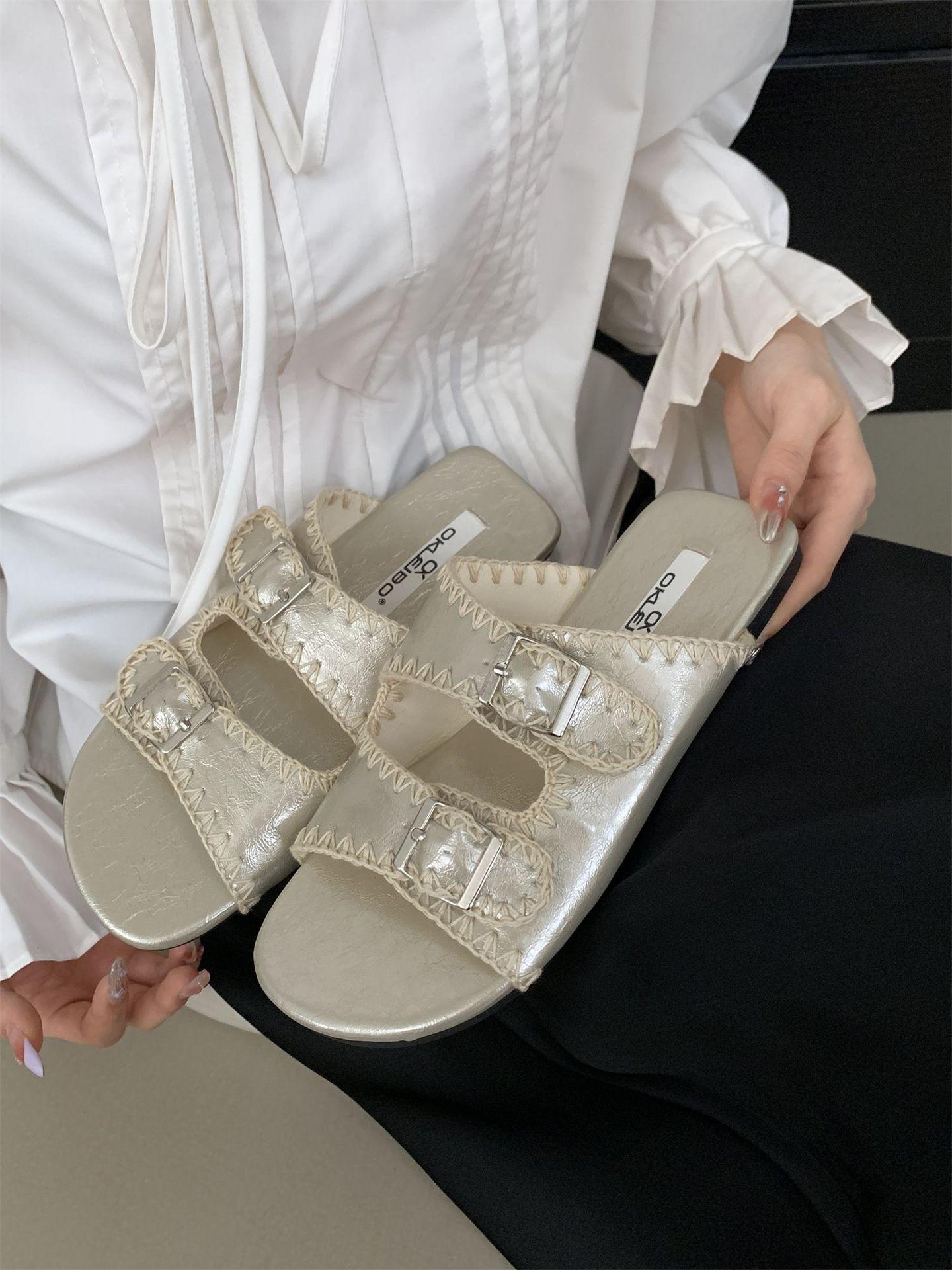 

Casual and simple Korean version of double-breasted one-word with flat-bottomed cool slippers for women s 2025 new summer embroidered half-slippers 40 шампанского