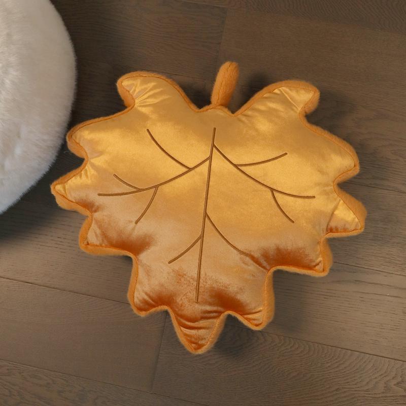 45cm Maple Leaf Throw Pillow Brown Green Leaves Artificial Plants Plushies Toys Sofa Bed Lumbar Cushion Suitable For Home Decor