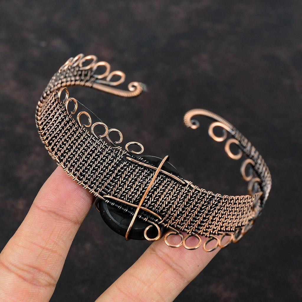 Svart etiopisk opal armband koppartrådsvirad manschettarmband ädelstensarmband justerbar manschett handgjort armband koppartrådssmycken för gåva