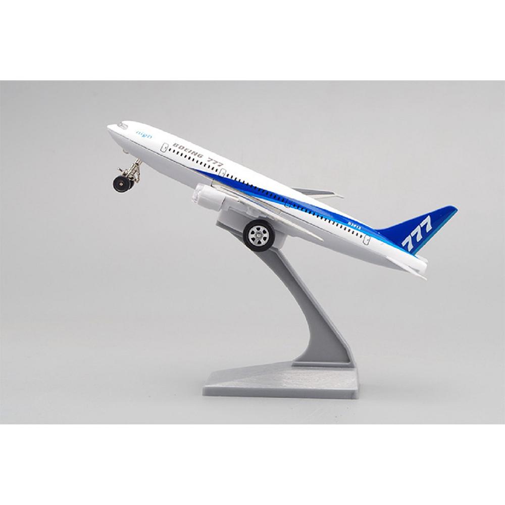 1/400 Diecast Metal Plane Model Leker 7 Tommer Boeing 777 Pull Back Replica med lyd og lett flymodell for barn Leker