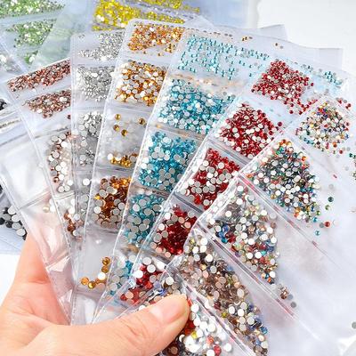 Nagelkunst mit flachem Boden, gemischte Farben, mehrere Größen, mehrfarbig, 6 Gitter, unterteilt, Nagelschmuckaufkleber, Diamant-DIY-Material