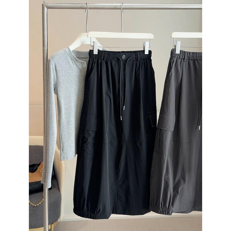 Stylish casual bud-style A-shaped tooling skirt women's spring new rear split pocket drawstring medium and long skirt