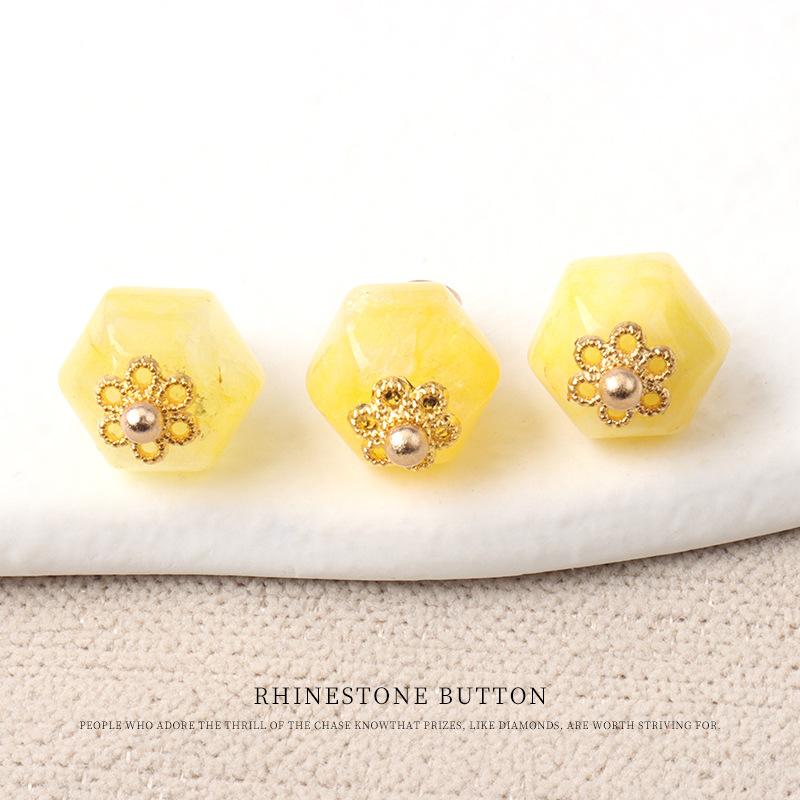 

5pcs Flower Tray Jade Hexagonal Bead Button Chinese Tang Style Hanfu Button Shirt Cardigan Sweater Lantern Bead Button 11mm light yellow