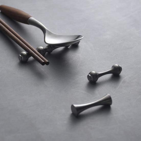 Edelstahl Essstäbchenablage Vintage Essstäbchenhalter Löffelablage Leicht zu reinigen Kompakt Mehrfach verwendbares Geschirr