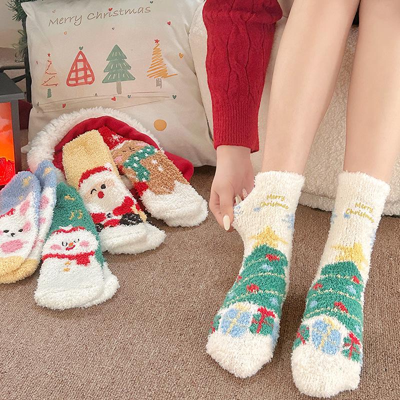 Coral Fleece Christmas Socks: Women's Warm Cartoon Mid-Calf Holiday Sleep Socks