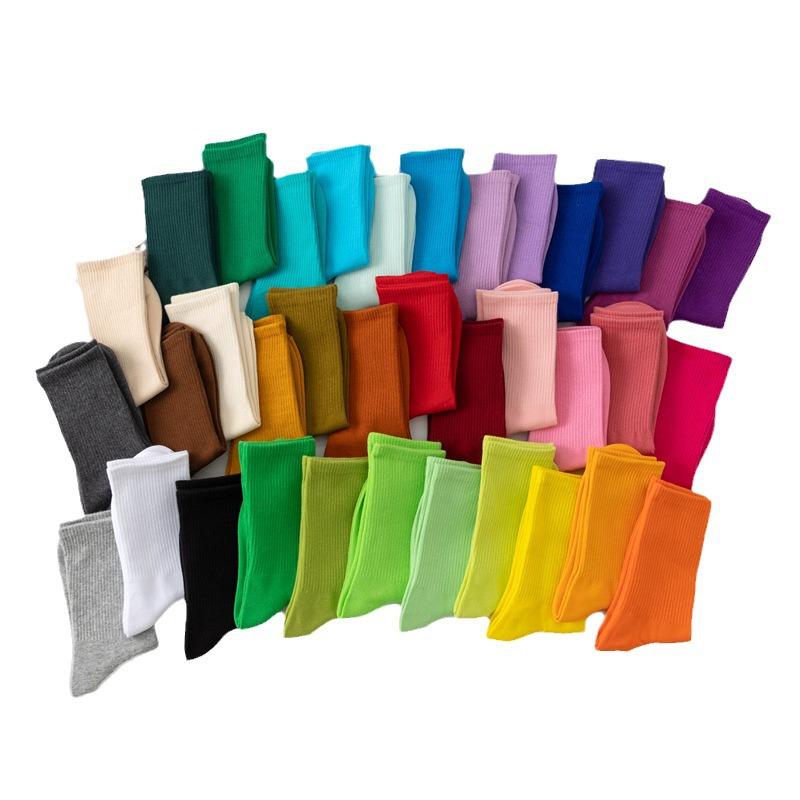 Trendige Damen Regenbogen Socken - Bunte Koreanische Style Süßigkeiten Mittelhohe Baumwollsocken