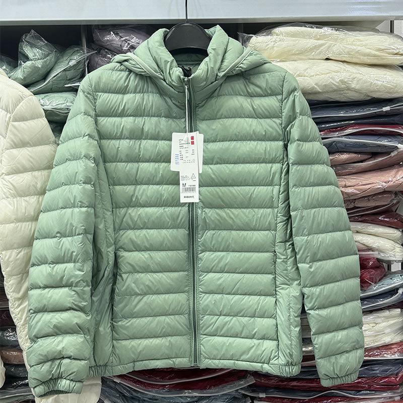 Jachetă scurtă cu glugă pentru femei - 90% puf de rață albă, ușoară, mărime plus, glugă detașabilă, stil toamnă/iarnă.