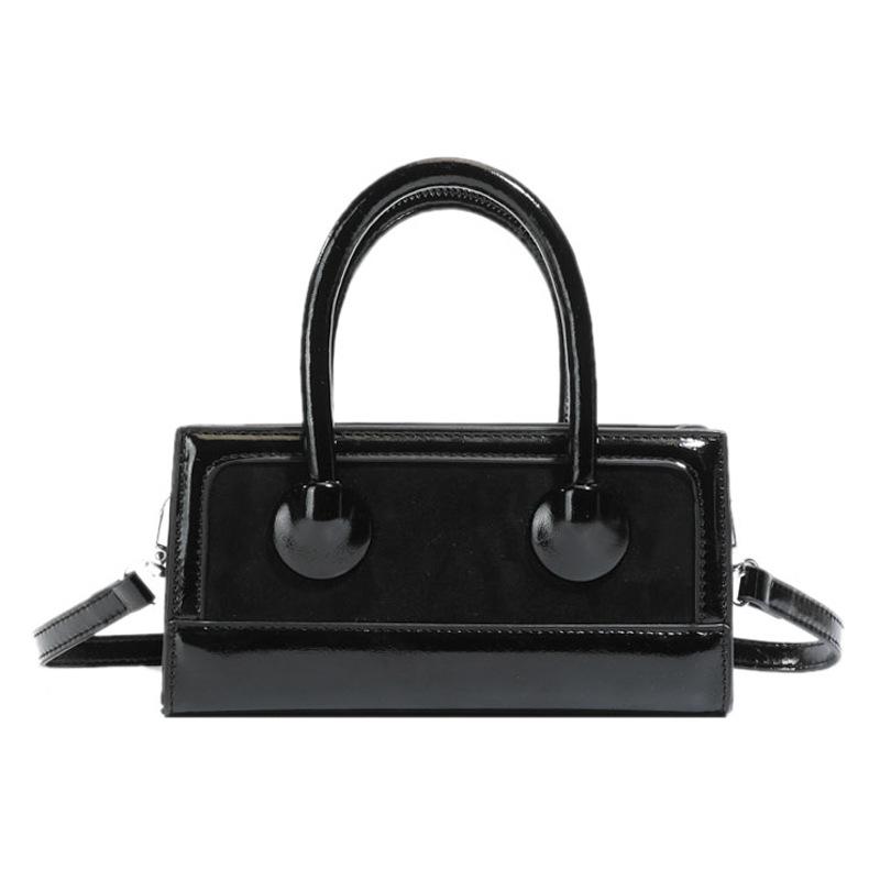 Go out handbag women's 2025 new high-end retro suede shoulder bag commuter messenger small square bag