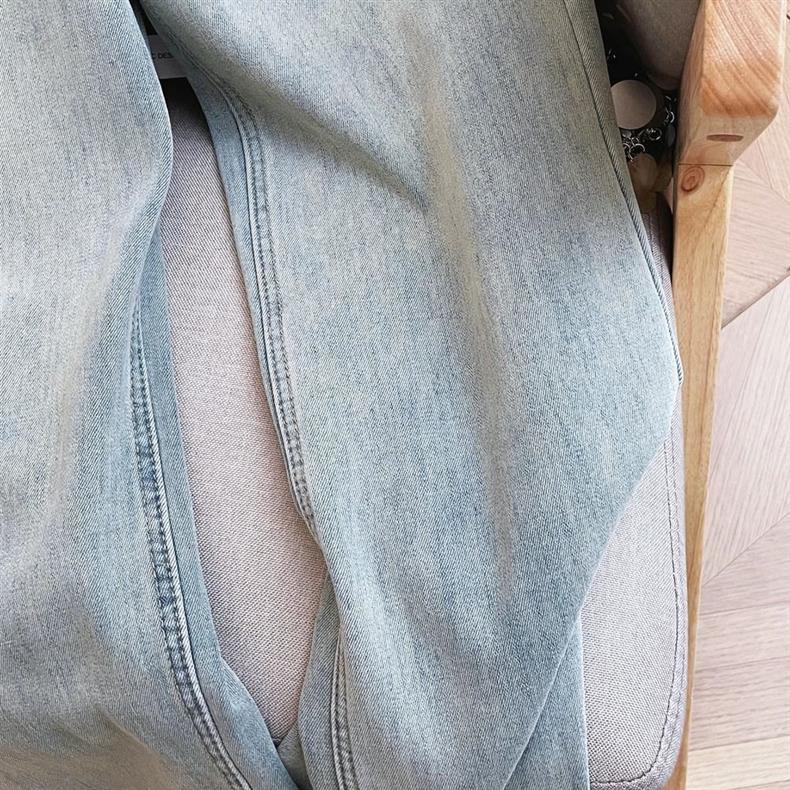 Women's Light Blue High Waist Plus Velvet Wide Leg Jeans, Winter 2025, Loose Fit, Thickened Slimming, Plus Size, Straight Leg.