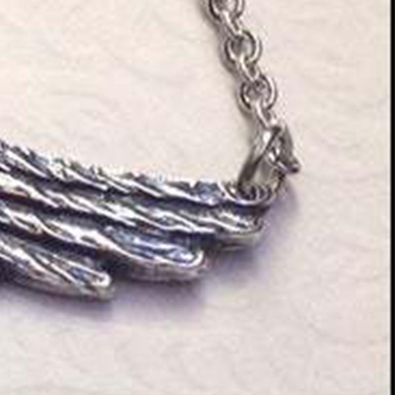 Fashion Angel Wings Pendant Necklace Aesthetic Punk Jewelry Thick Chain Necklaces for Women Men Teen Girls Party Decor