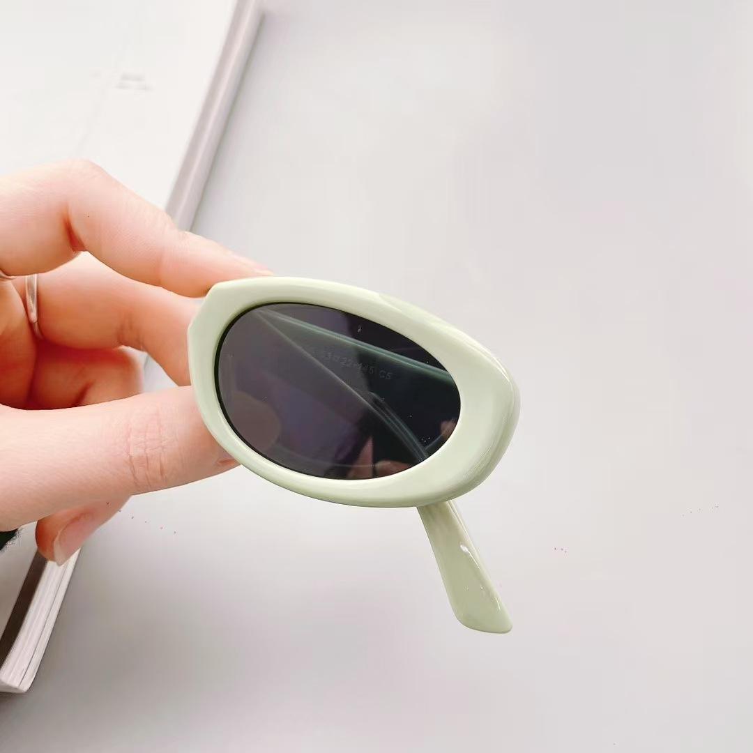 Oval Shape Cool Sunglasses Foldable UV400 Protection Summer Women Sun Glasses Travelling Hiking Fashion Sunglass
