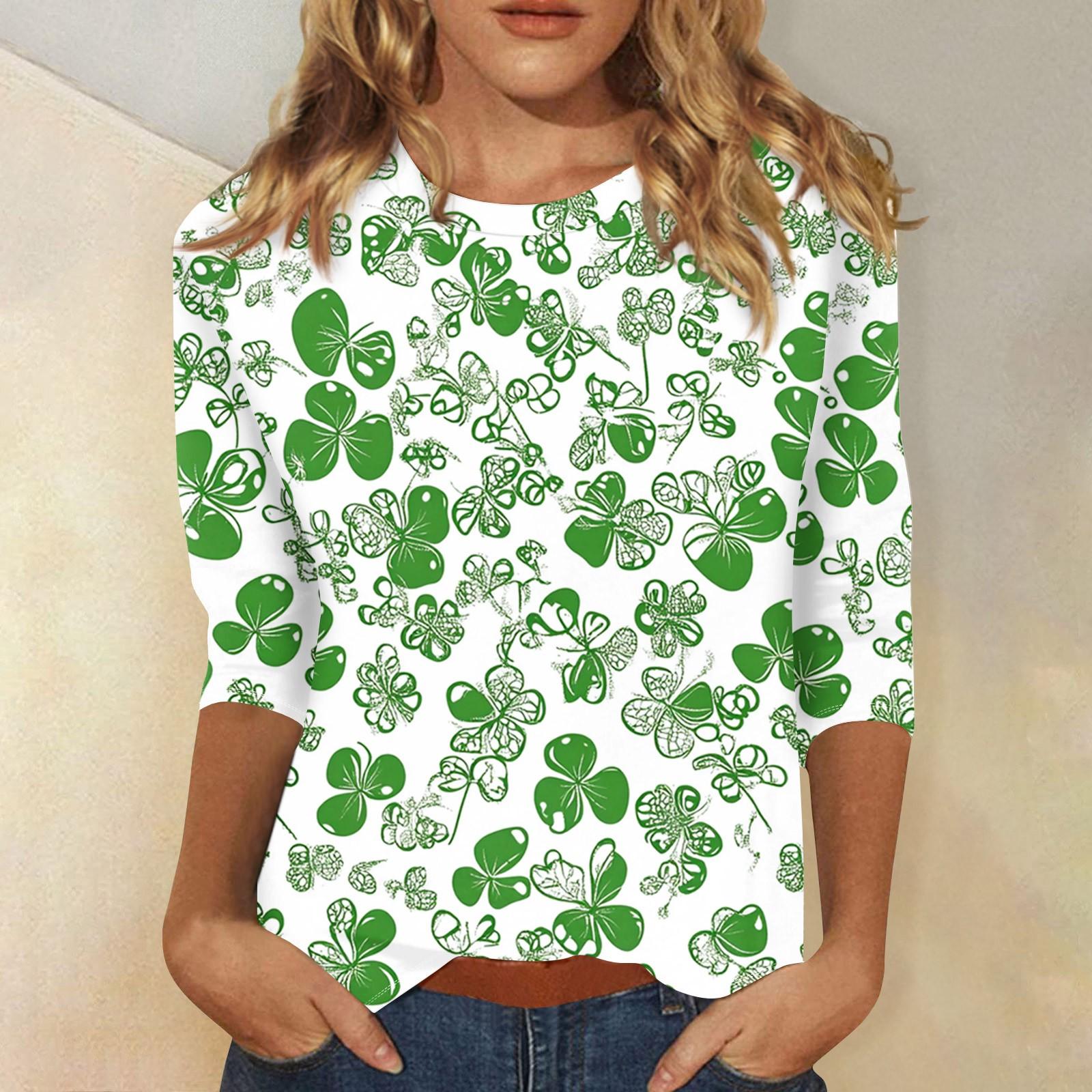 

Женский круглый вырез, рукав 3/4. Топ с принтом ко Дню Святого Патрика S циан