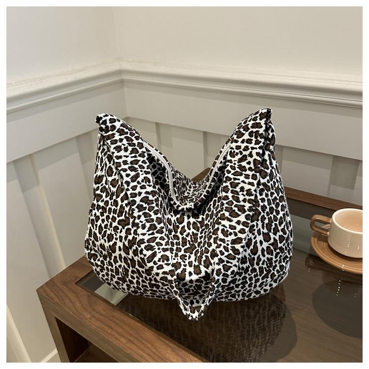 Casual Personality Hand Carry Fashion Trend Underarm Leopard Print On the New Large Capacity Canvas Lazy Style Shoulder Tote Women's Bag