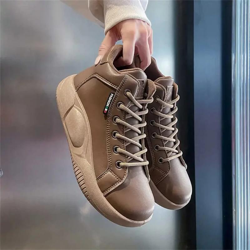 Platformed Low-cut Ladies Sneakers White Vulcanize Black Basketball Woman Shoes Women Luxury  Sport Popular Goods