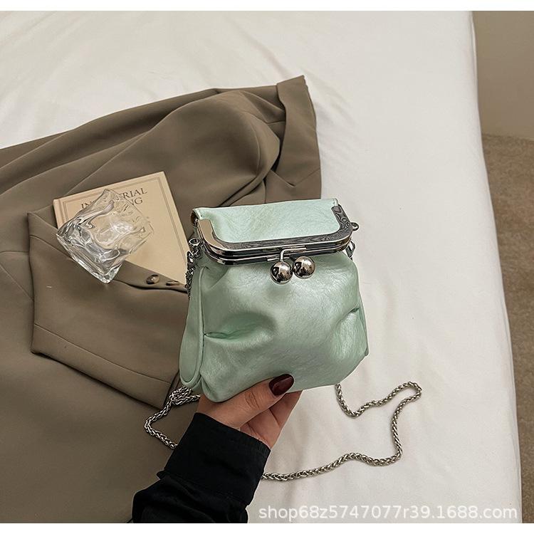 Women's chain bag, fashionable foreign texture, Japanese and Korean shoulder bag 2025 spring new item, Yuezi casual messenger bag
