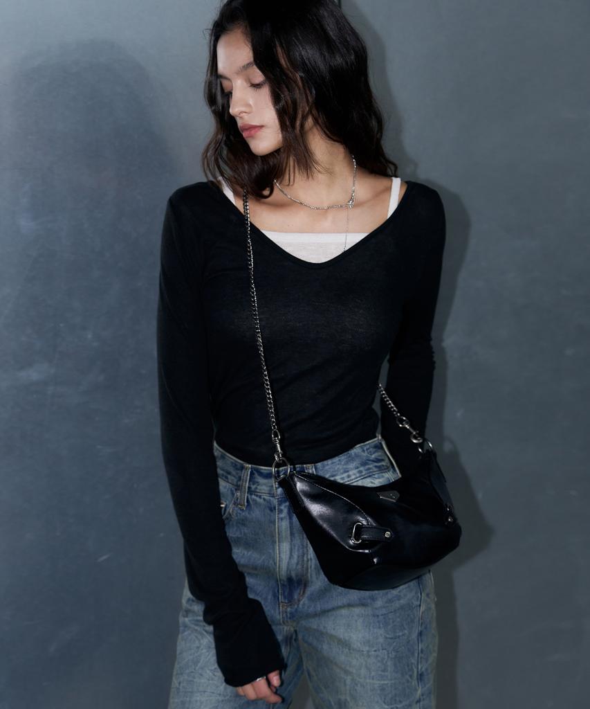 Leathery Vintage Chain Cross Shoulder Bag _Mini [Black]