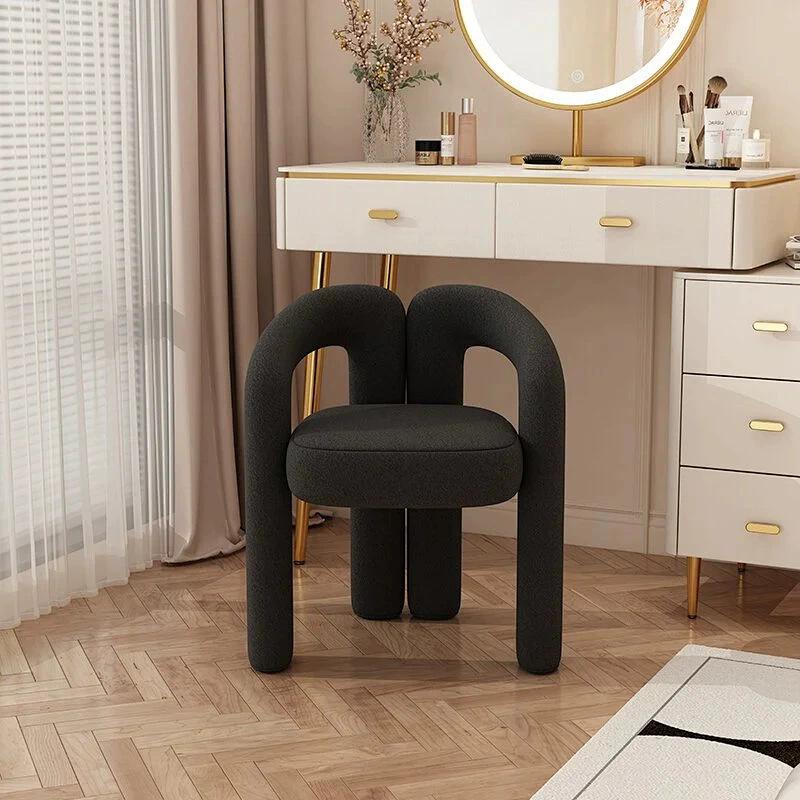 Luxury Modern Influencer Makeup Chair with Cream-Style Backrest for Bedroom Vanity