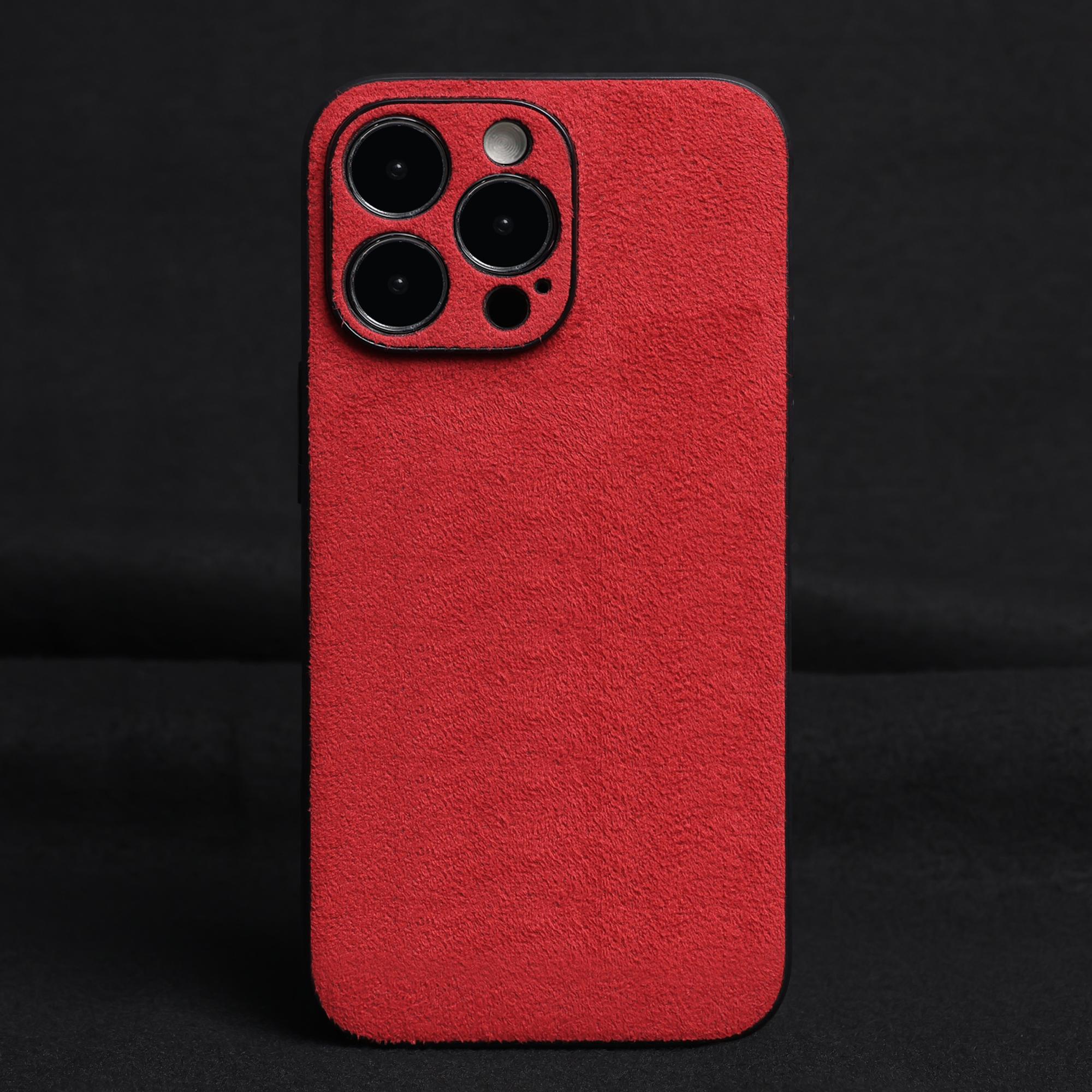 

Чехол из АЛЬКАНТАРЫ для 17 Pro Max 16 15 14 13 Роскошная Искусственная Кожа Замша Суперкара Чехлы для Телефона Обложка For iPhone 16 Pro Max&alcantara красный