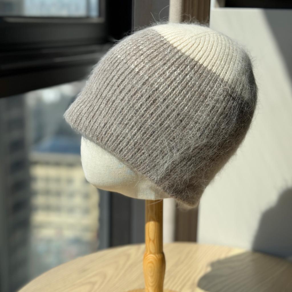 New Knitted Hat with Large Head Circumference Woolen Hat for Women Korean Style Hat Winter Fashion Color Matching Warm Plush Cold Hat