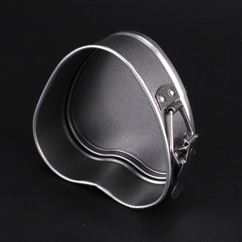 1PC Heart-shaped Cake Baking Pan Household Carbon Steel Live Bottom Buckle Bottom Non-stick Baking Tool Cake Mold
