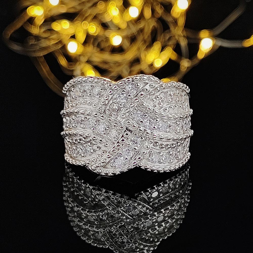 Elegant Zircon Ring with Color-Preserving Finish – Exquisite European and American Style R5624