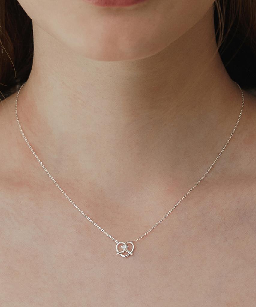 Tatiana (gümüş 925) Pretzel Kalp Kolye Nz2155