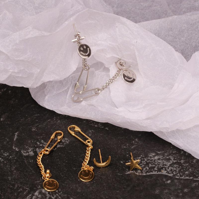 Cute Smiling Face Pin Earrings Star and Moon Elements Earrings Light Luxury Temperament Retro