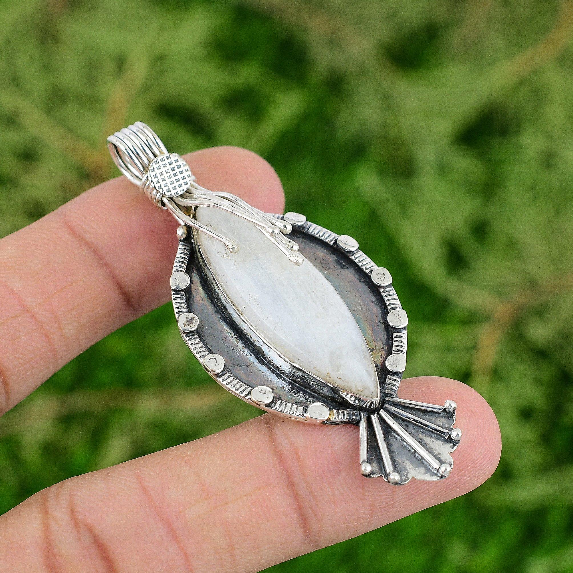 

Crown Chakra Rainbow Moonstone Gemstone Wife Pendant Jewelry 925 Sterling Silver