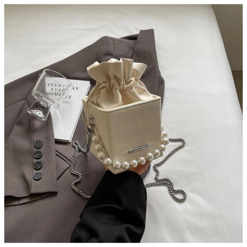 High Grade Sense Drawstring Bucket Bag for Women Korean Fashion Versatile Pearl Chain Mini Handbags Lady Casual Soft Leather Bag