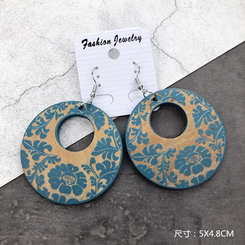 Bohemian Wood Earrings Women's Personality Exaggerated Print Flower Stud Earrings Vacation Versatile Temperament Earrings