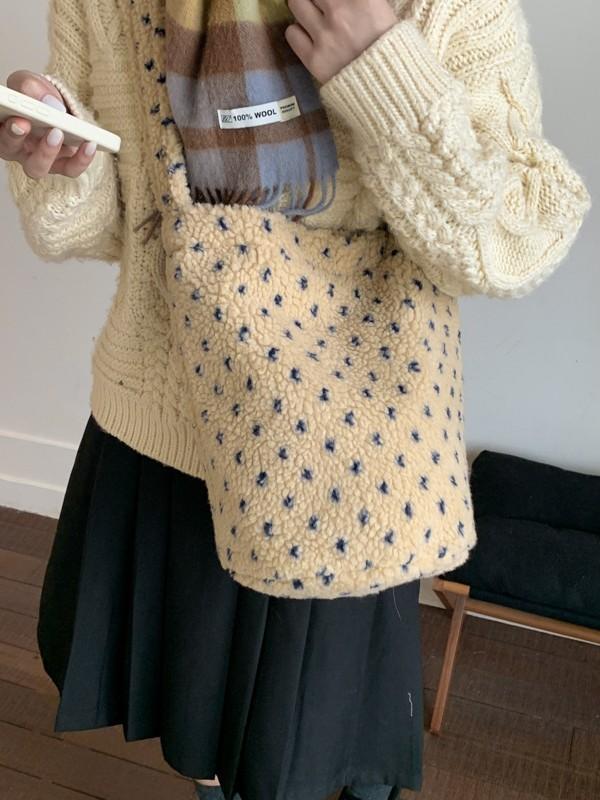 Vintage Plush Tote Bag With Magnetic Closure For Daily Casual Use