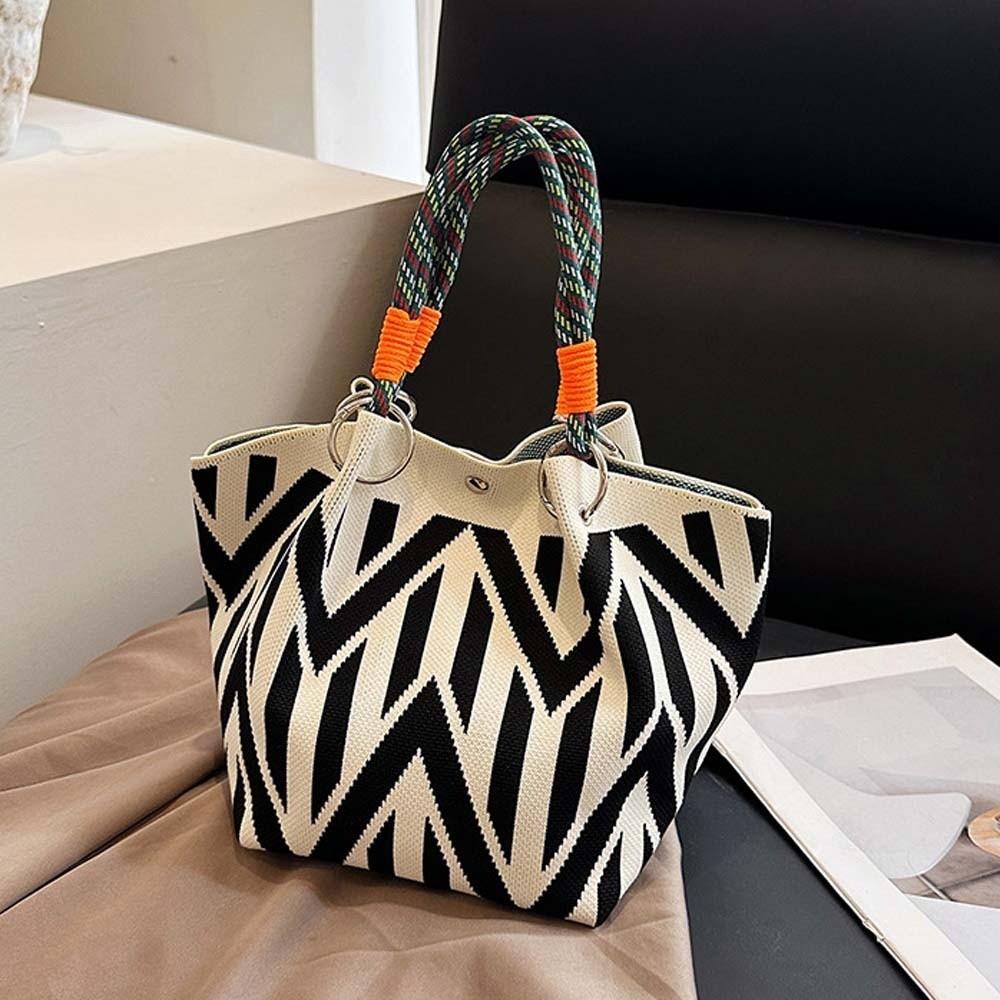 

Sweet Women Knitted Handbag Butterfly Floral Commuting Pouch High Quality Printed Small Bag Daily Style 2