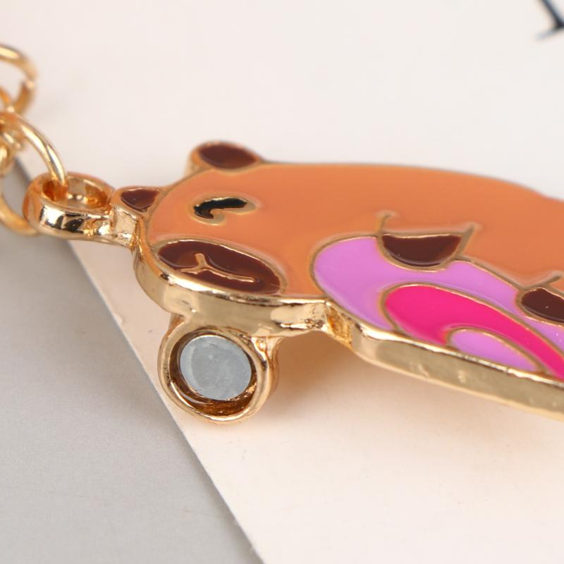 2 szt. Uroczy kreskówkowy kapibara w kształcie serca, magnetyczny naszyjnik dla najlepszych przyjaciół, biżuteria przyjaźni, prezenty