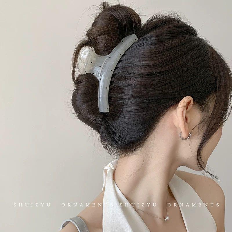 Elegant Large Hair Claw Clip for Thick Hair - High-End Korean Updo Shark Clip