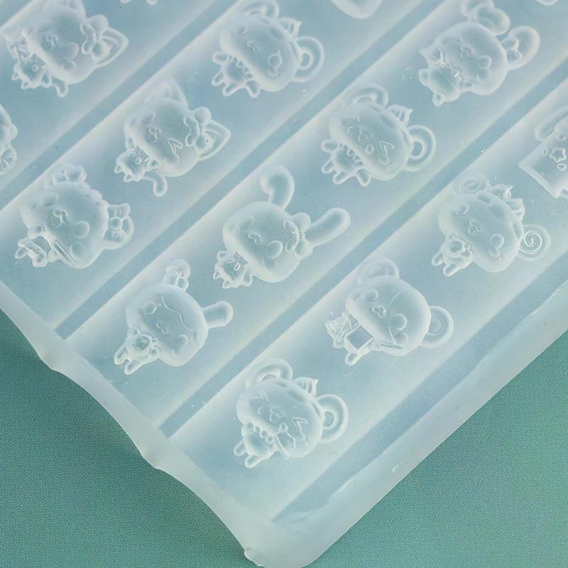 Nail Art Molds 3D Relief Silicone Cartoon Animal Rabbit Cat Dog Design Diy Nail Art Decorations Transparent Manicure Template