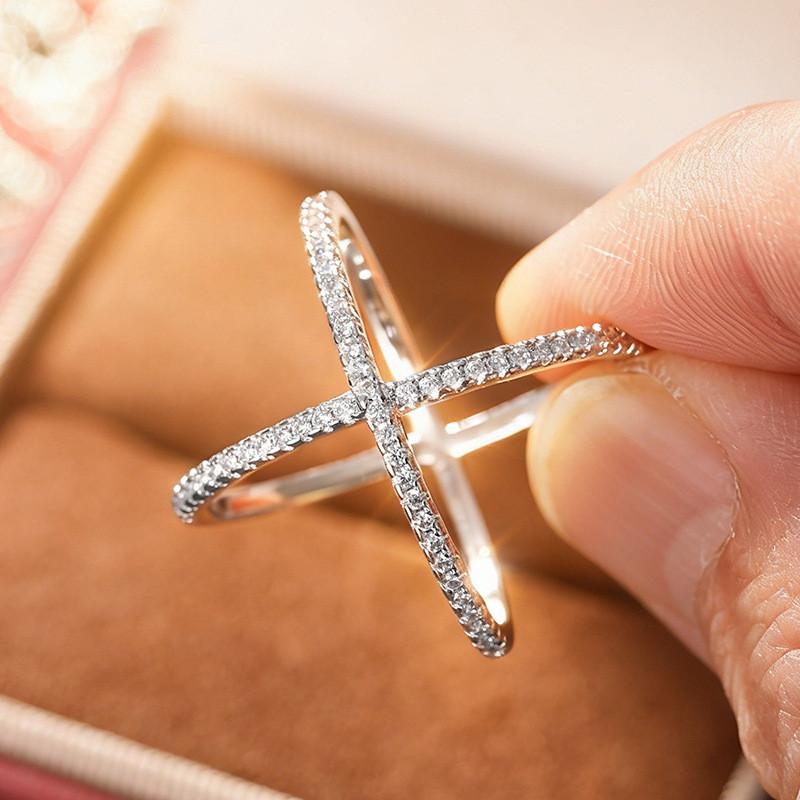 925 Sterling Silver Simple Cross Design Ring for Women Stylish Daily Party Accessories with Shiny CZ Low-Key Lady Finger Jewelry