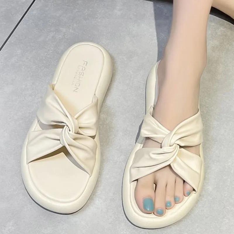 High-end Sandals Women's Summer Wear Fashion New Thick Soles Versatile Non-slip Seaside Beach Shoes for Woman Slippers