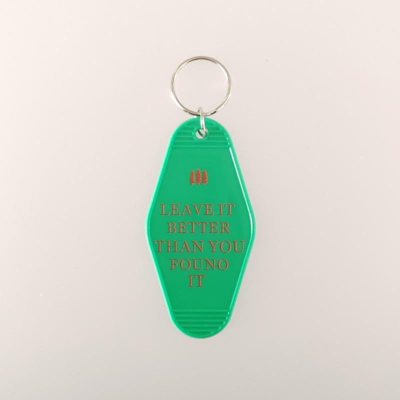Vintage Acrylic Motel Room Keychain: Retro & Durable Design