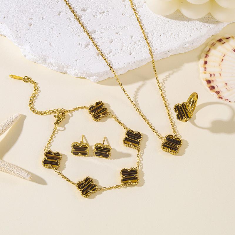 4PCS 13MM Double-Sided Mother-of-Pearl Lucky Four-Leaf Clover Bracelet, Earrings and Ring Four-Piece Women's Jewelry Set