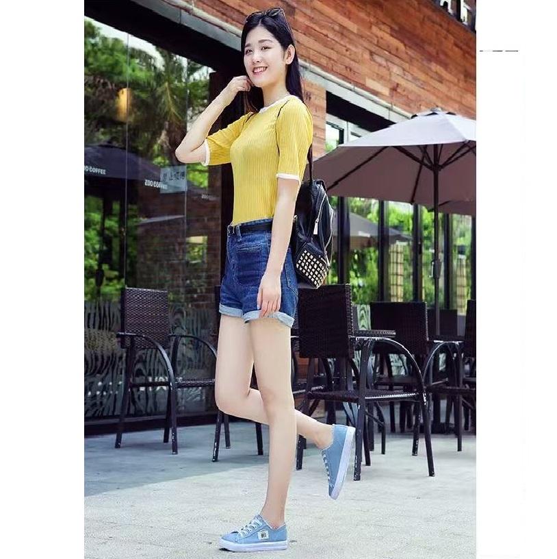 Sapatos Brancos Pequenos, Sapatos de Lona Femininos de Primavera e Verão, Sapatos Casuais Versáteis de Sola Reta para Estudantes, Nicho