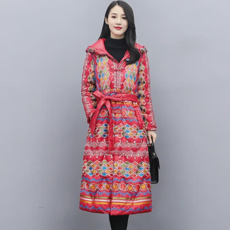Women’s Slim Fit Chinese Ethnic Embroidered Down Jacket