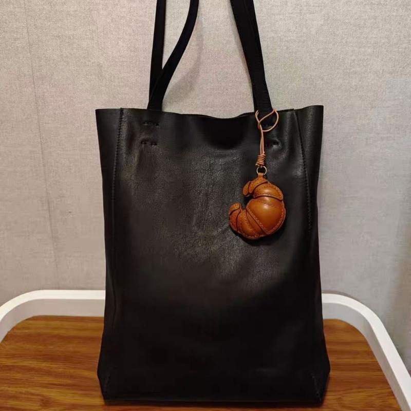 Practical Leather Horn Bag Charm Elegant Leather Horn Bag Attachment Hanging Decoration For Sophisticated Looks