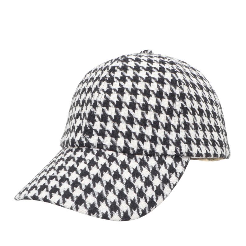 

Korean Style Houndstooth Duckbill Cap - Trendy Spring/Summer Plaid Sun Hat for Women Adjustable