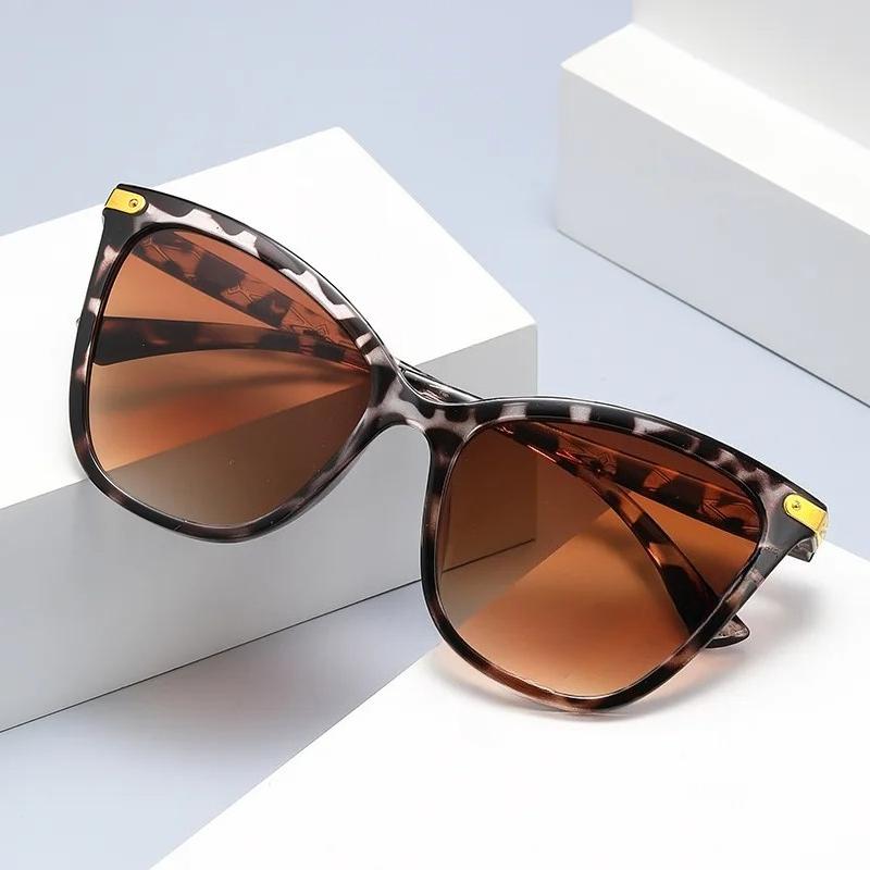 Vintage Cat Eye Goggles Sunglasses Women Fashion Oversized Retro Black Sun Glasses Trendy Shades Driving Uv400 Eyewear