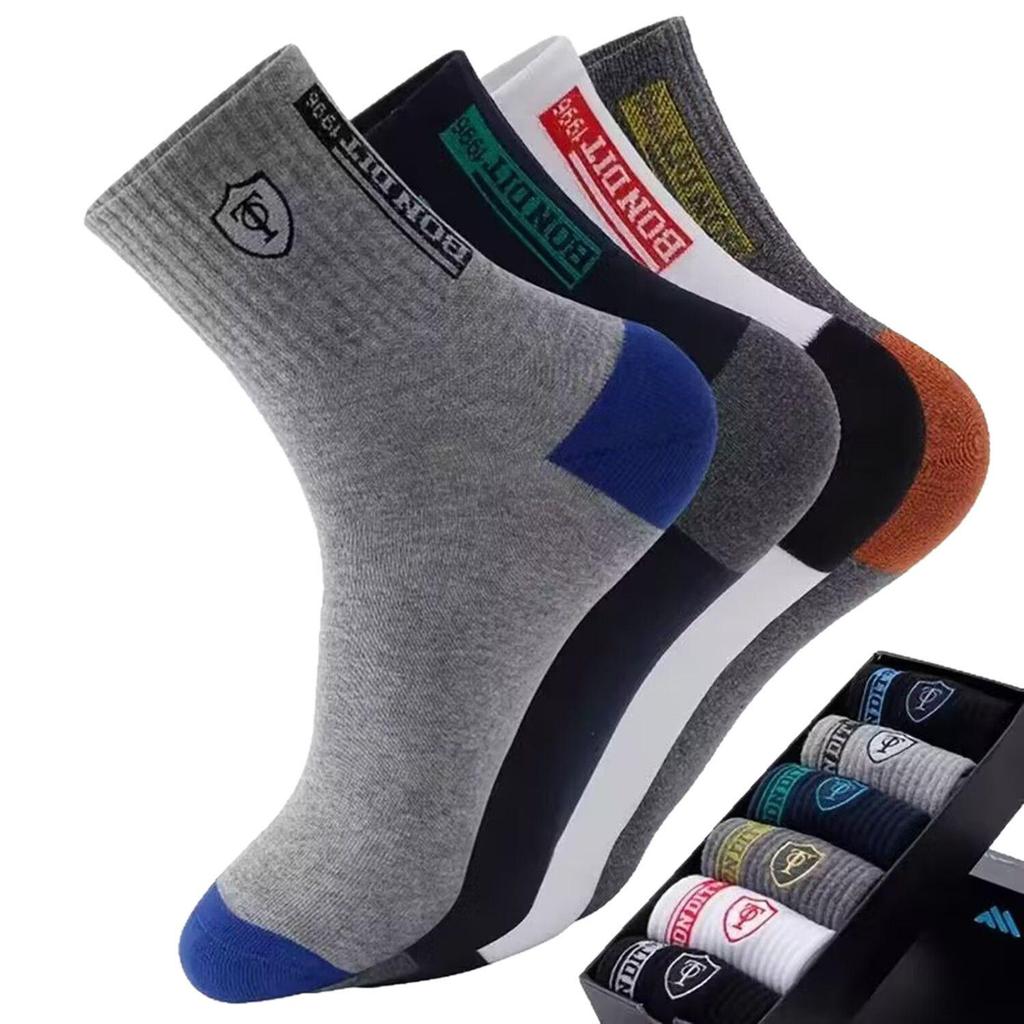 Men's Mid-Calf Sports Socks - Sweat-Absorbent & Breathable, Trendy Autumn/Winter Design. Perfect for Students.
