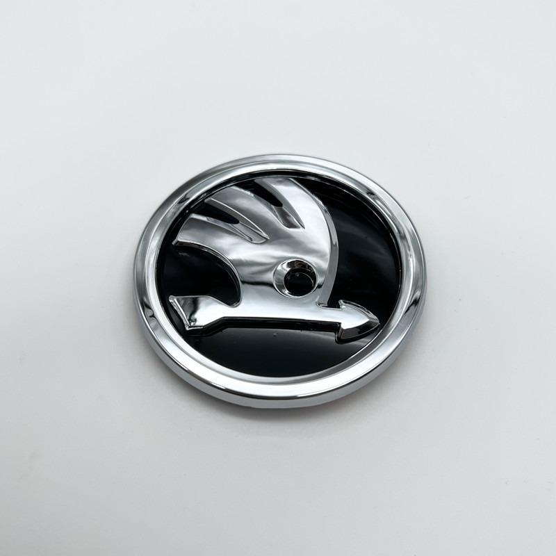 2025 Neues 80/90/100mm 3D-Logo Auto Fronthaube Kühlergrill Heckklappe Emblem Abzeichen Aufkleber Für Skoda Fabia Rapid Superb Octavia a7 Kodi