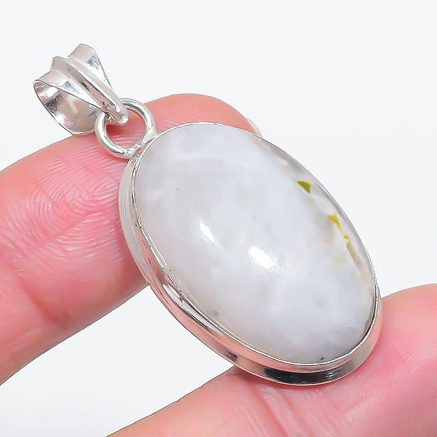 

Natural Moonstone Gemstone 925 Sterling Silver Jewelry Pendant 1.77 k6L97